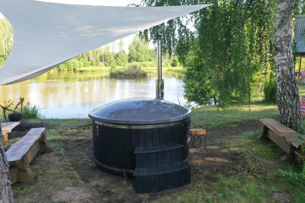 Dragon House In The Tree! Jacuzzi, Sauna ,Cinema,Heated Lici  Exterior photo