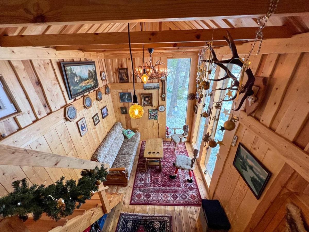 Dragon House In The Tree! Jacuzzi, Sauna ,Cinema,Heated Lici  Exterior photo